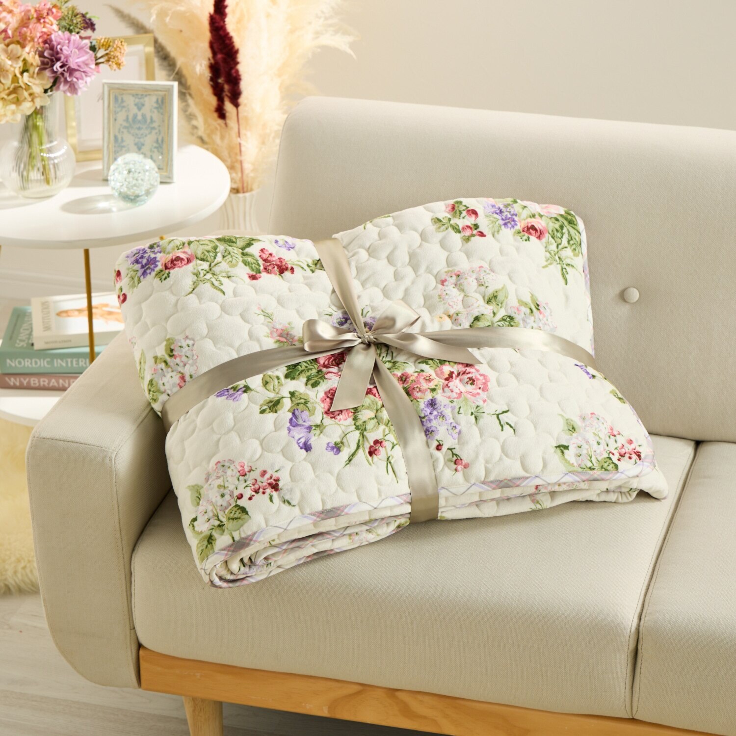 ローラアシュレイ ローズモア キルトマルチカバー ＜２４０×１９０ｃｍ＞