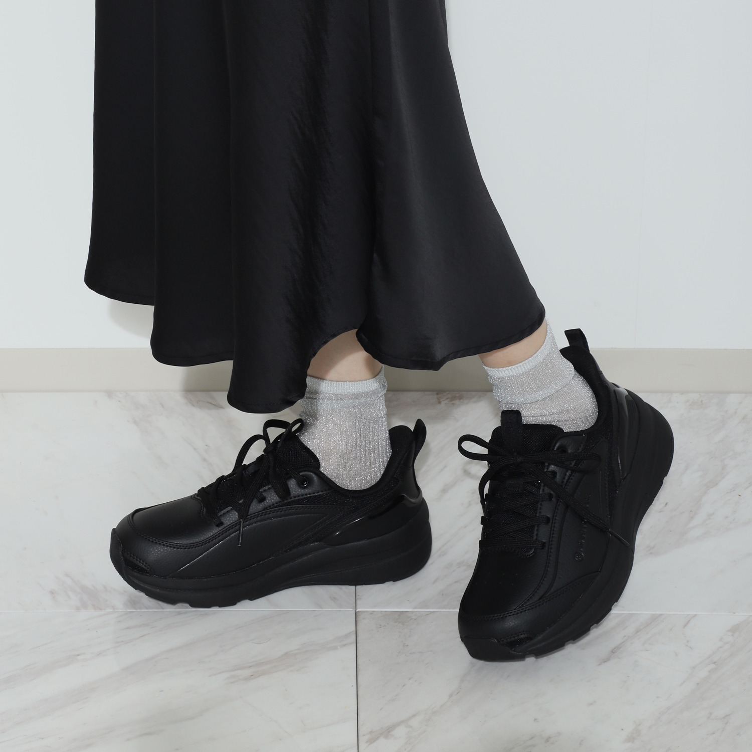 アサヒフットケア 柔らかクッション レースアップ 合皮スニーカー ＜レディース＞