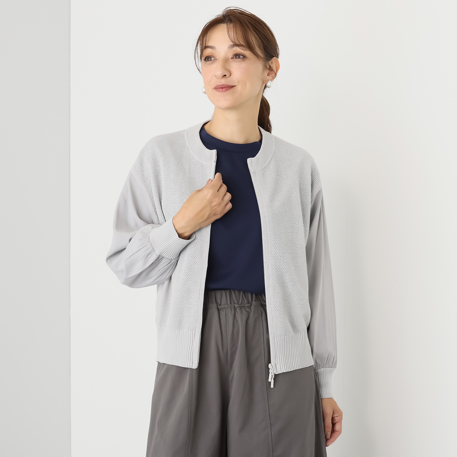 ゼラールスポーツ さっと羽織れておしゃれ！ リネン混タック編 布帛コンビブルゾン