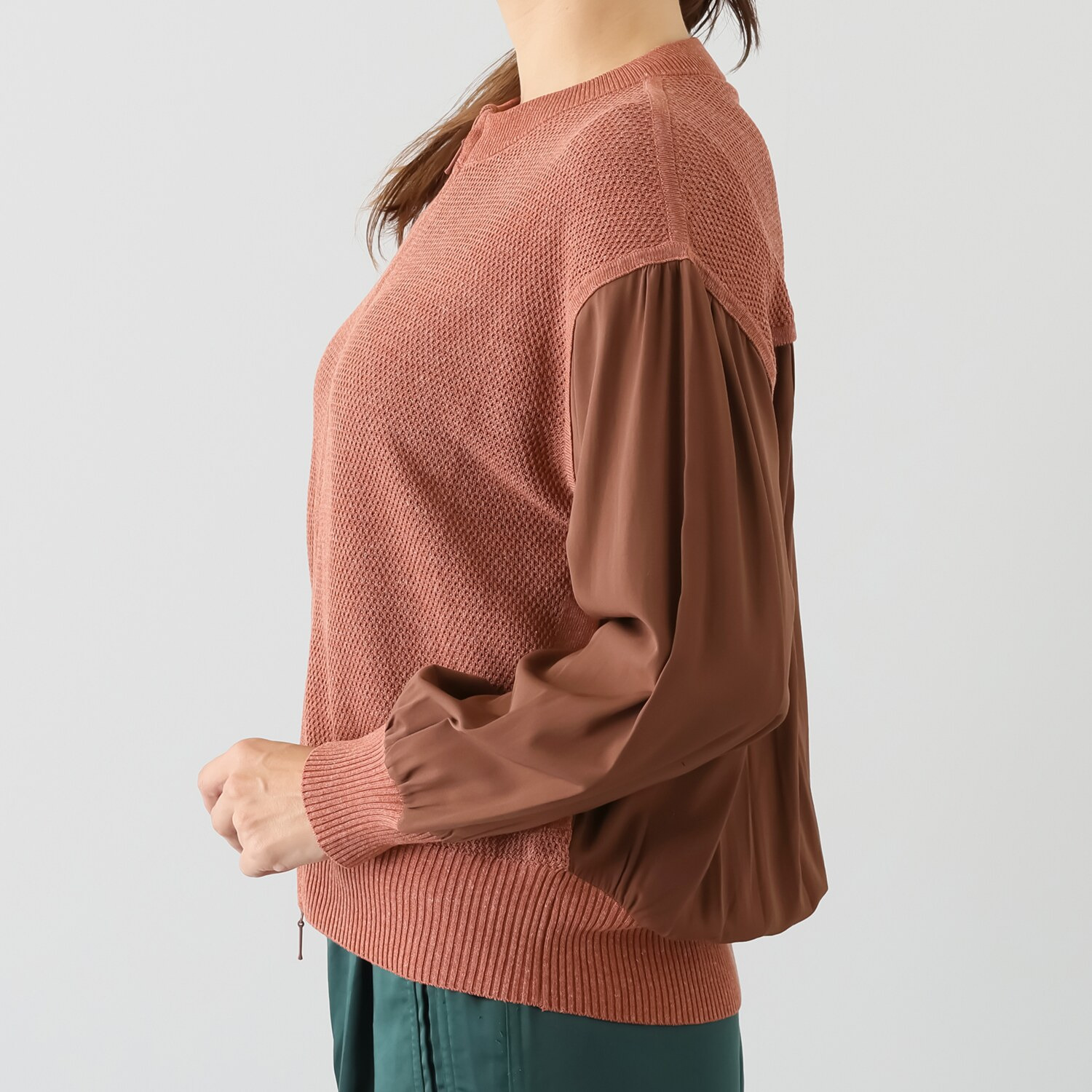 ゼラールスポーツ さっと羽織れておしゃれ！ リネン混タック編 布帛コンビブルゾン