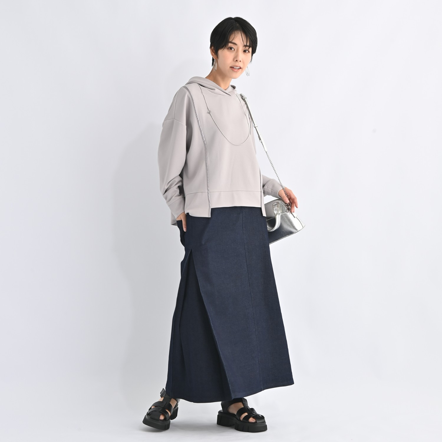 ゼラールスポーツ のびのびストレッチデニム サイドフレアー ミモレスカート