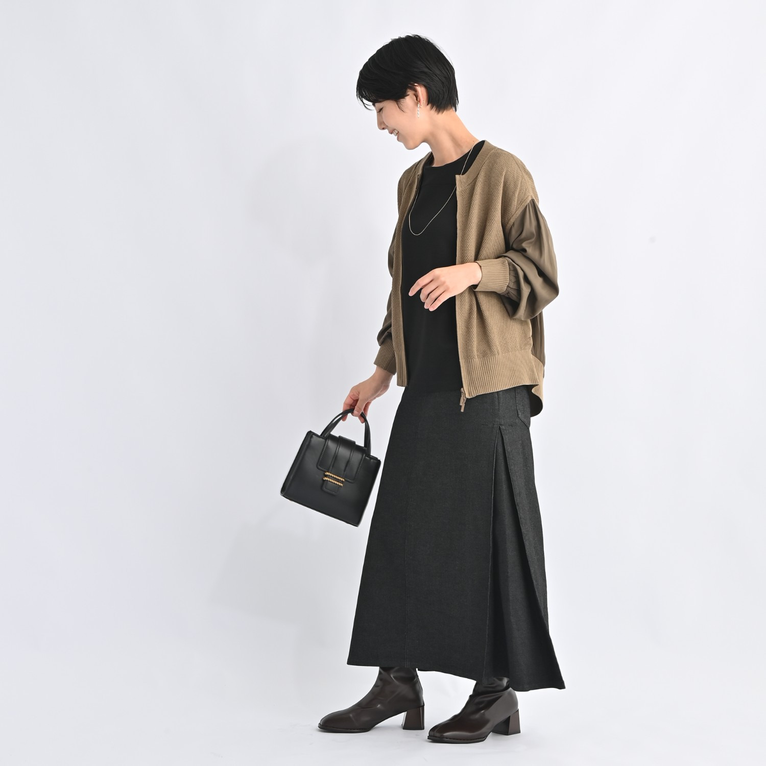 ゼラールスポーツ のびのびストレッチデニム サイドフレアー ミモレスカート