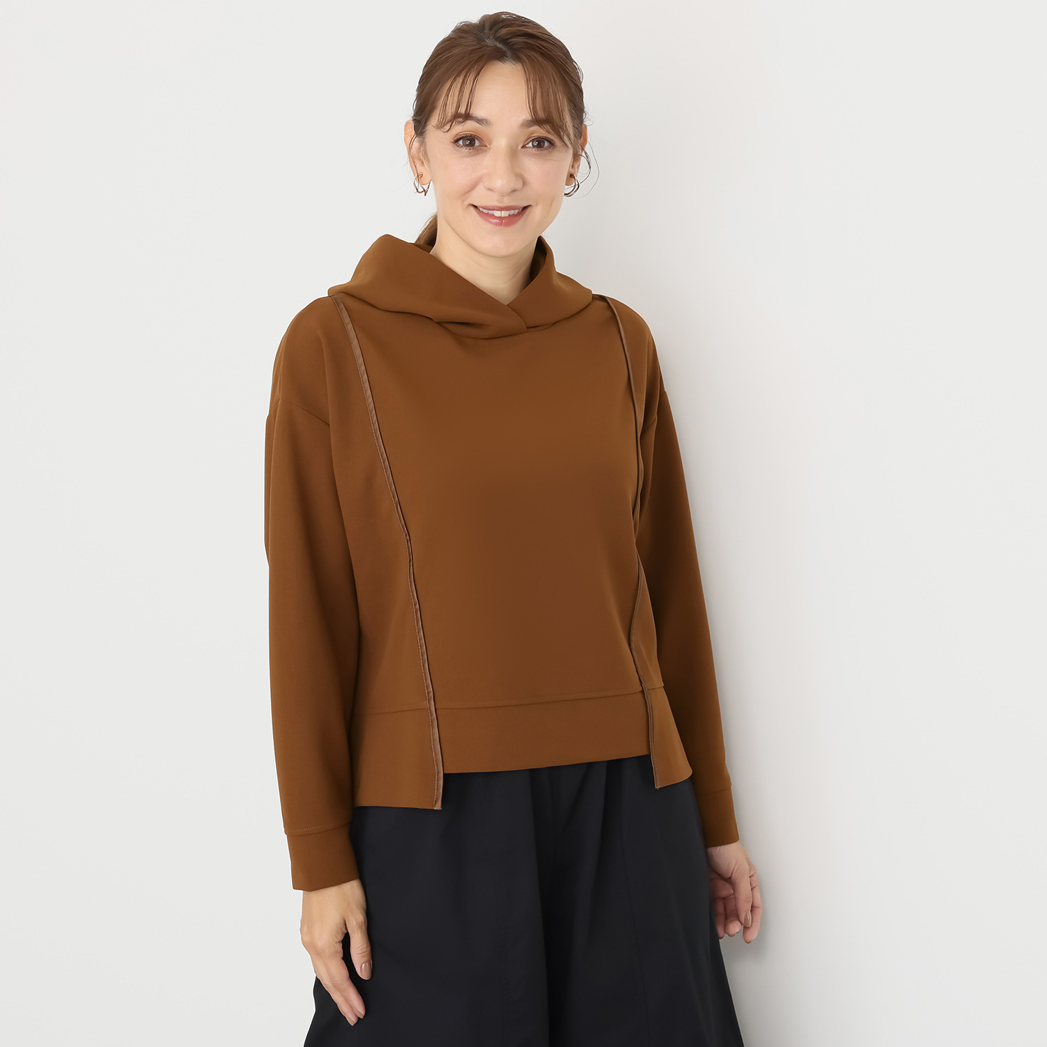 ゼラールスポーツ パイピングアクセント ツイルジャージー きれい見え フーディープルオーバー