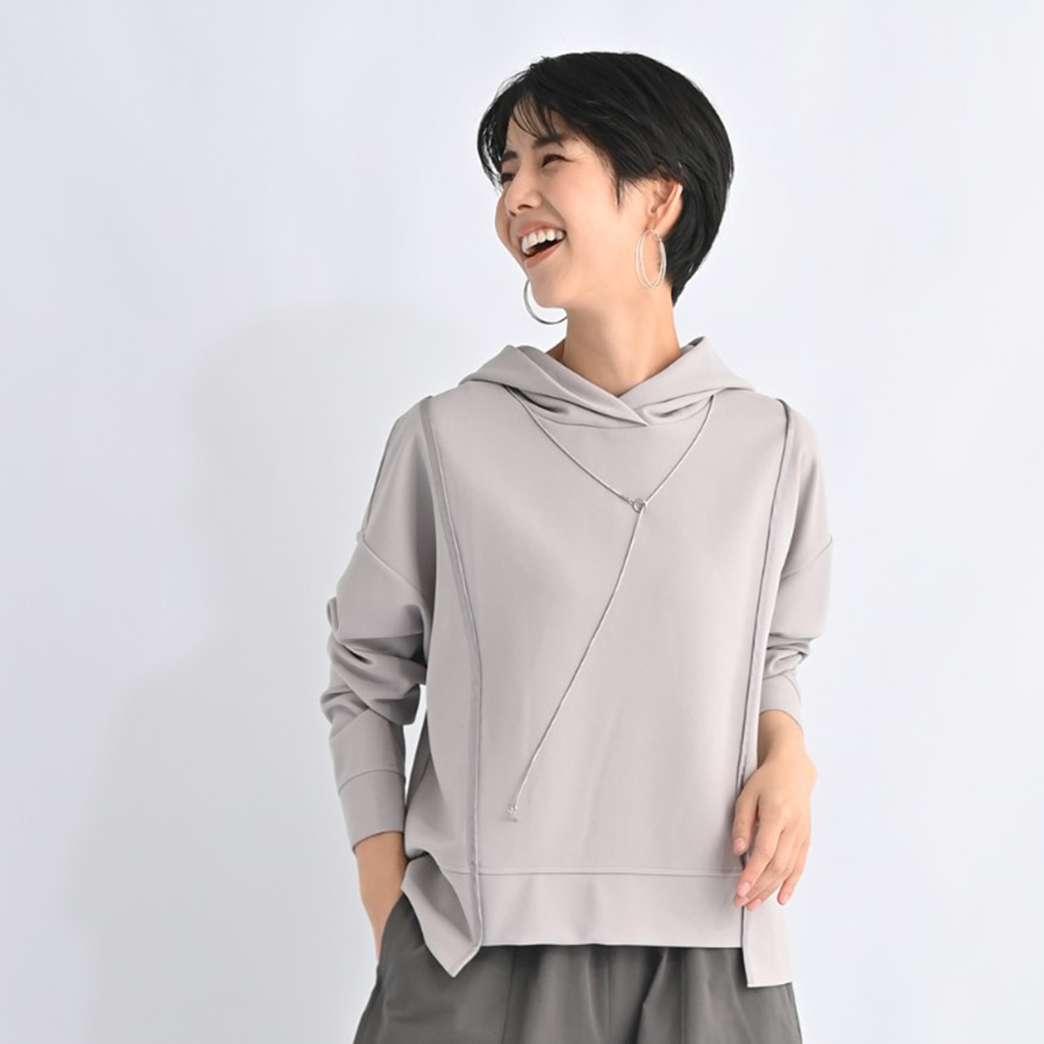 ゼラールスポーツ パイピングアクセント ツイルジャージー きれい見え フーディープルオーバー