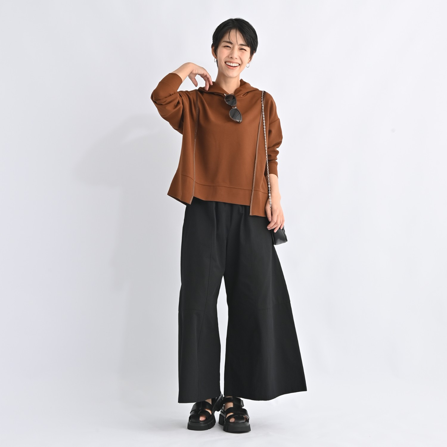 ゼラールスポーツ パイピングアクセント ツイルジャージー きれい見え フーディープルオーバー