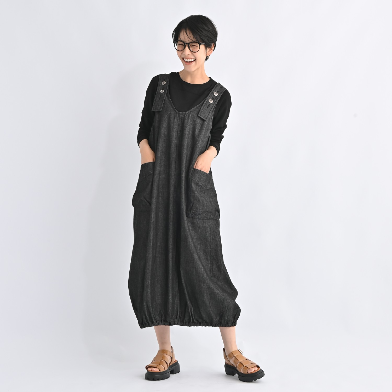 ゼラールスポーツ 軽やかデニム使用！ ギャザーデザイン ジャンスカワンピース