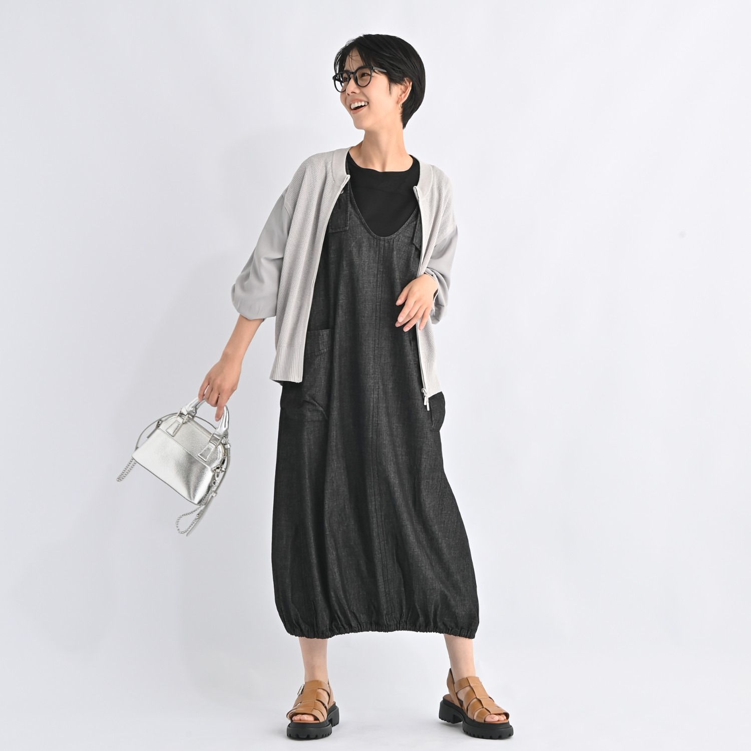 ゼラールスポーツ 軽やかデニム使用！ ギャザーデザイン ジャンスカワンピース