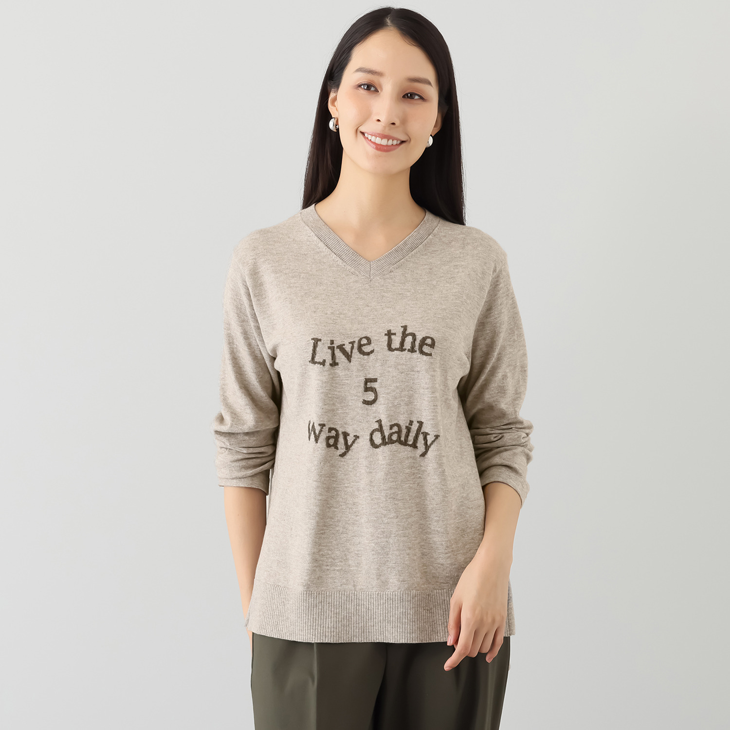 スピンブルー ギザコットンとヤクの 極上ブレンド！ ラグジュアリーニット レタードプルオーバー