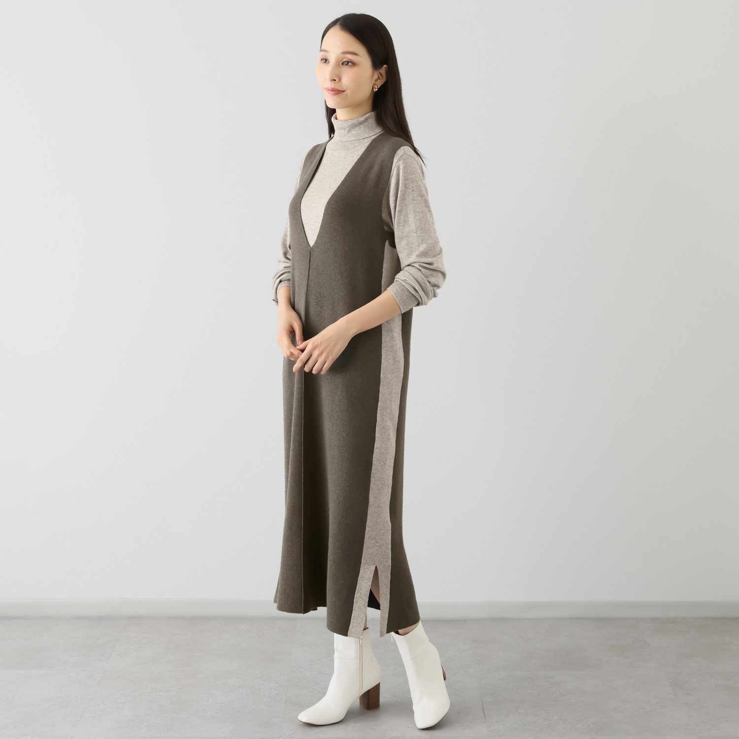 スピンブルー ギザコットンとヤクの 極上ブレンド！ ラグジュアリーニット 配色アクセント ジャンパードレス