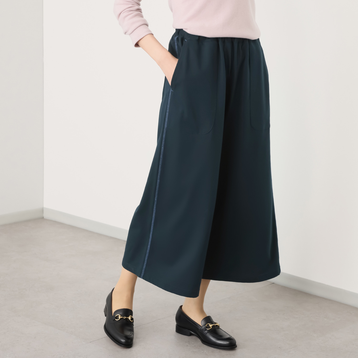 シロヤイチガントウキョウ セルウォーム インレー ワイドパンツ