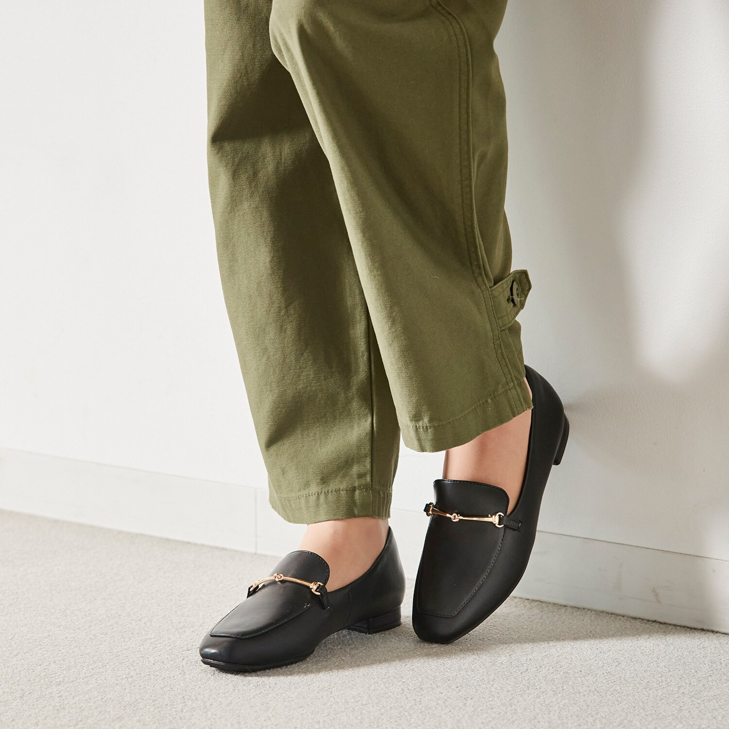 アキュアーズ ゆとり設計で柔らか＆快適 母趾に優しい ビットローファー