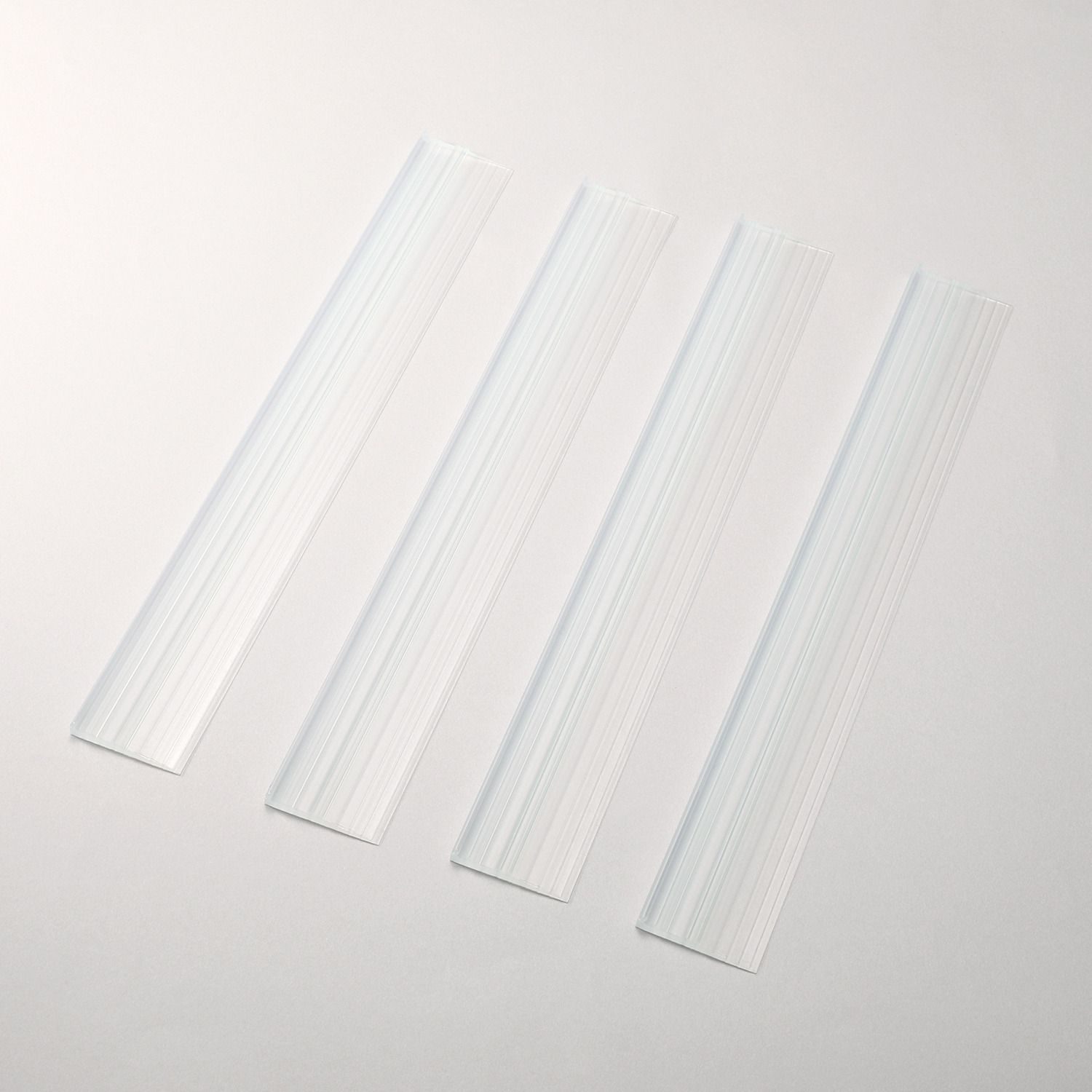 家具の下に挟み込むだけ！ 家具転倒防止マット ＜３０ｃｍ＞ ４枚セット