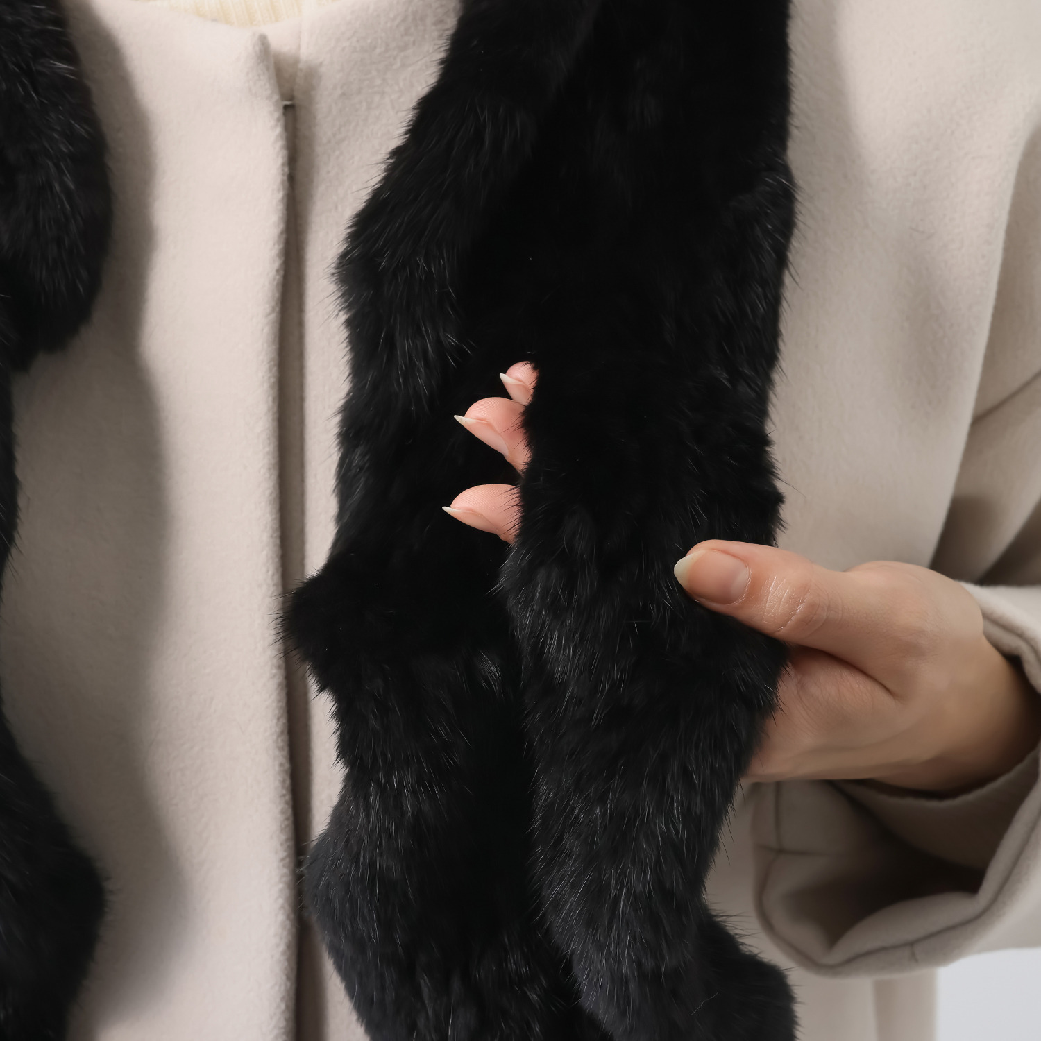 コサージュ付 ミンクヤーンマフラー