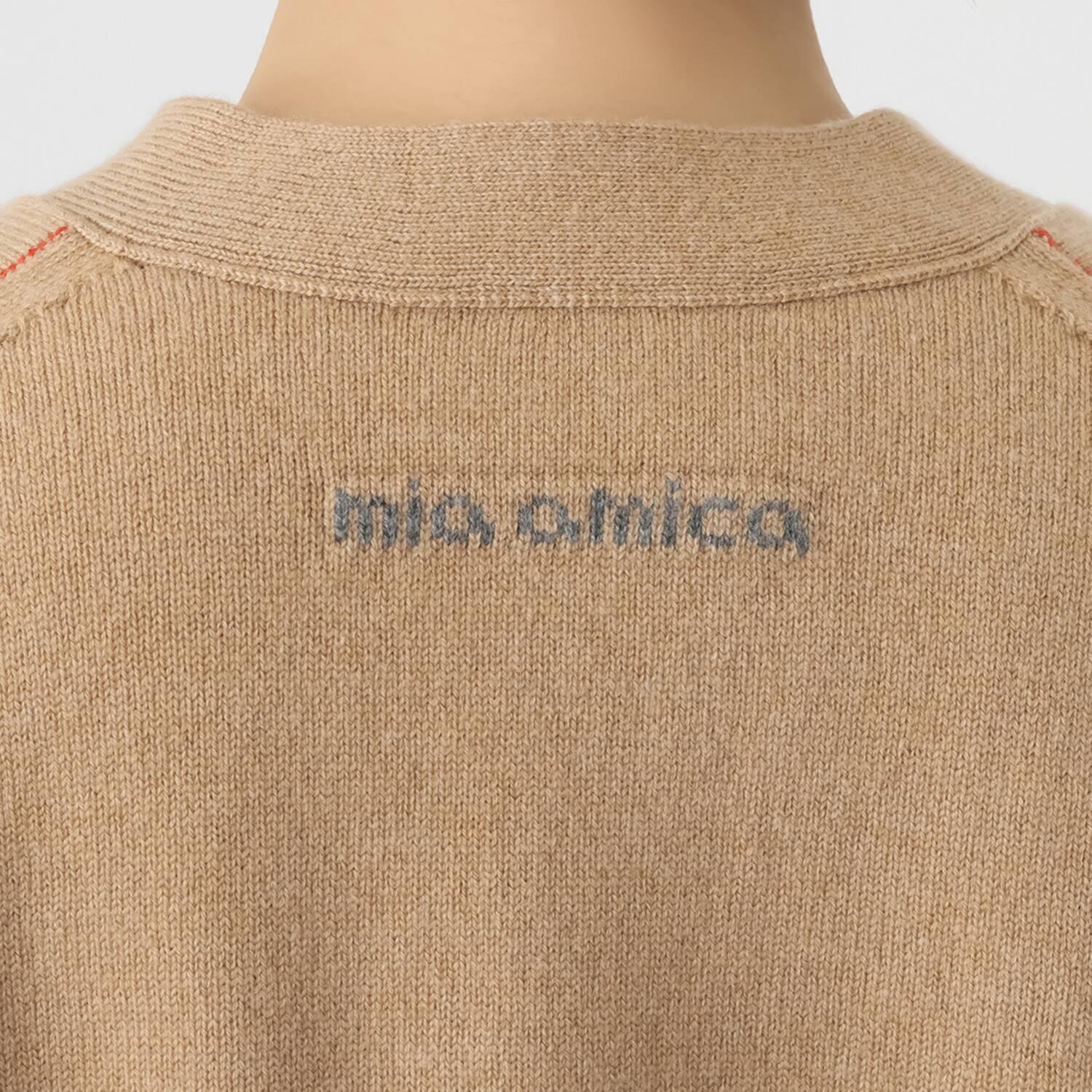 ミア　アミカ イタリア・ カリアッジ社製糸使用 こだわりのウールカシミヤ Ｖネックカーディガン