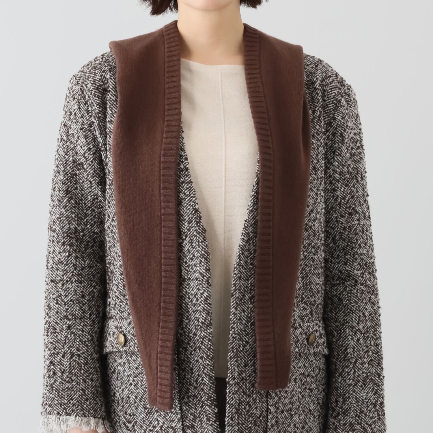 ミア　アミカ イタリア・ カリアッジ社製糸使用 こだわりの カシミヤ１００％ フードモフ