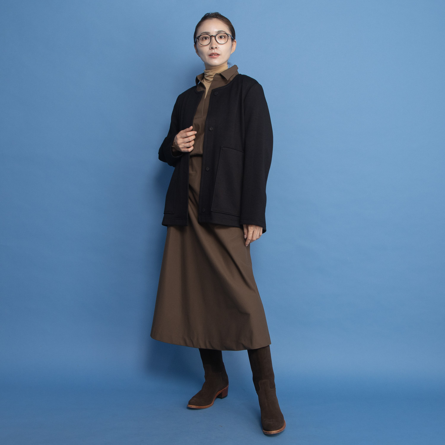 ヤエアジュテ 端境期のヘビロテに決定 モードなポケットを ハンサムに装う ジャケット