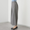 ヤエアジュテ スタイルアップと スタイリングアップを 楽して叶える タックワイドパンツ