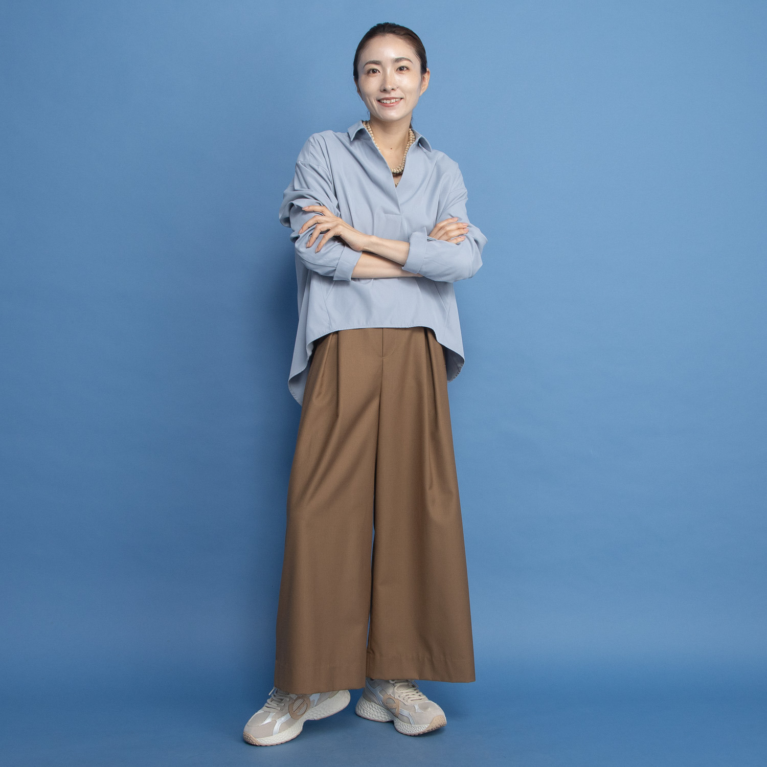 ヤエアジュテ スタイルアップと スタイリングアップを 楽して叶える タックワイドパンツ