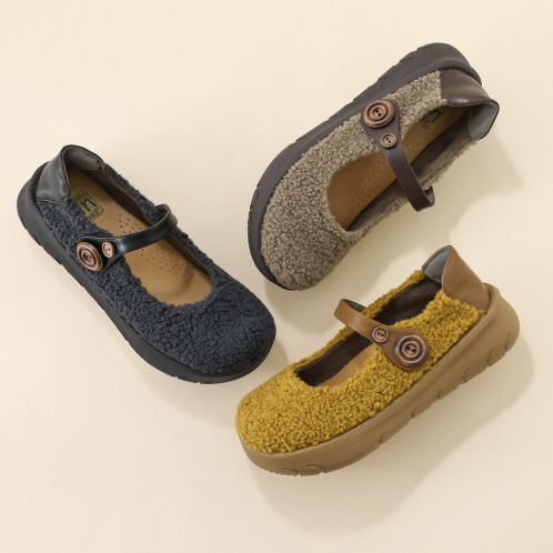 リン・クローバー 秋冬コーデの主役! まるで服を履いてるような ふわもこ素材の 軽量シューズ リン・クローバー 秋冬コーデの主役! まるで服を履いてるような ふわもこ素材の 軽量シューズ