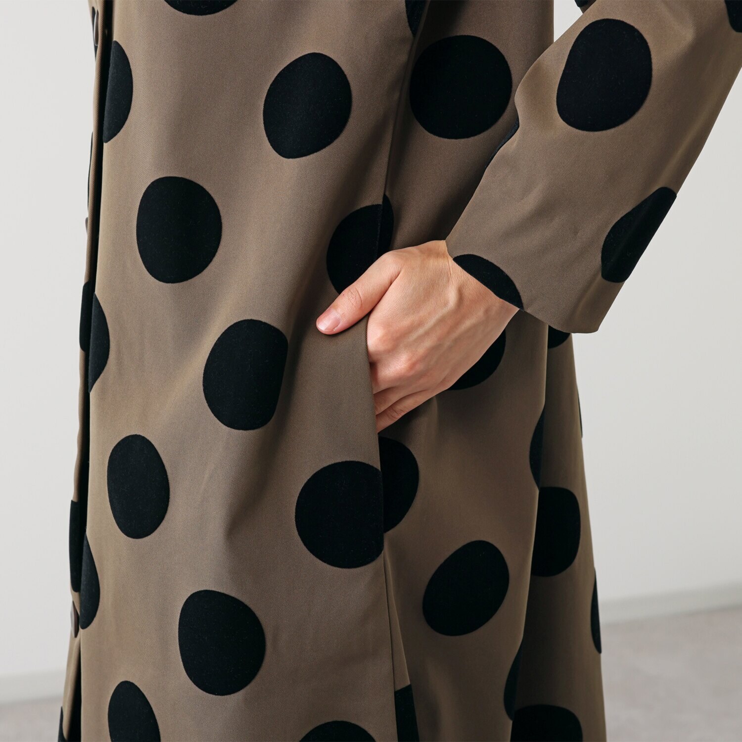 ラブソル フロッキードット ノーカラーコート