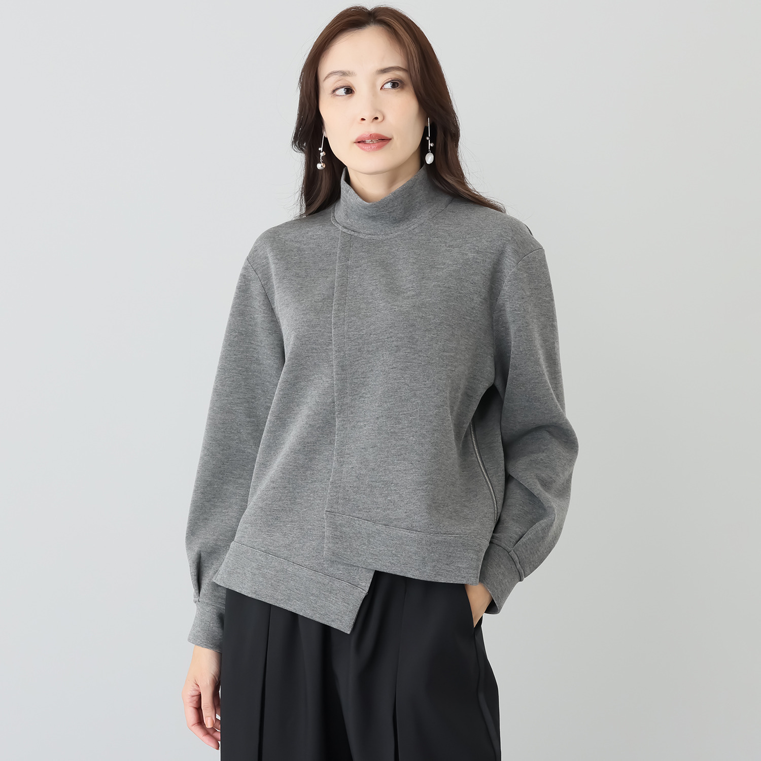 ヨウゾウカタブキ アシンメトリー ポンチプルオーバー