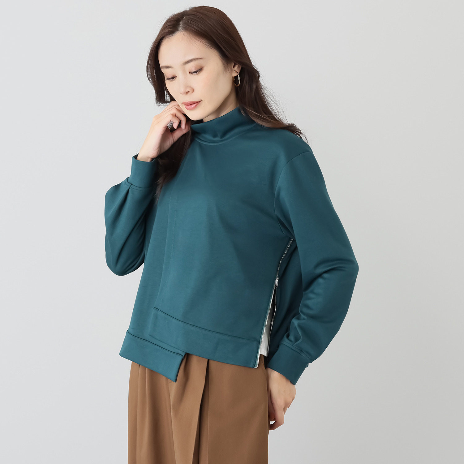 ヨウゾウカタブキ アシンメトリー ポンチプルオーバー