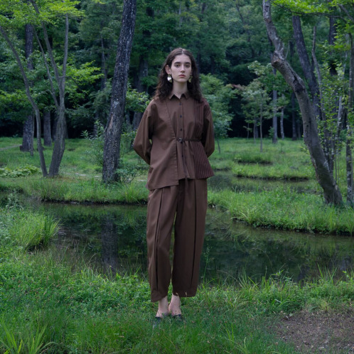 ヨウゾウカタブキ　タックパンツ