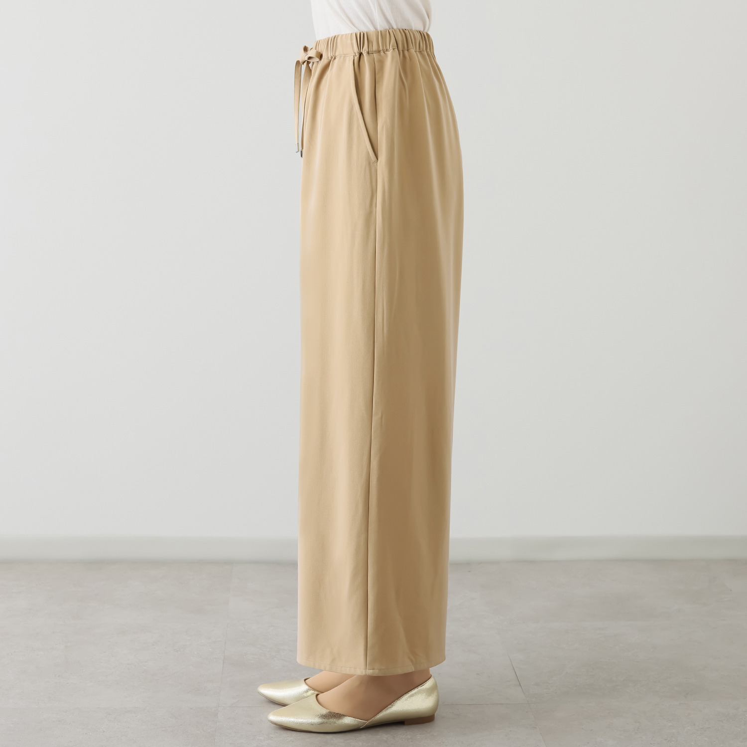 イシカワラボ★ヒトミ ストレッチツイル ドローストリング付 セミワイドパンツ