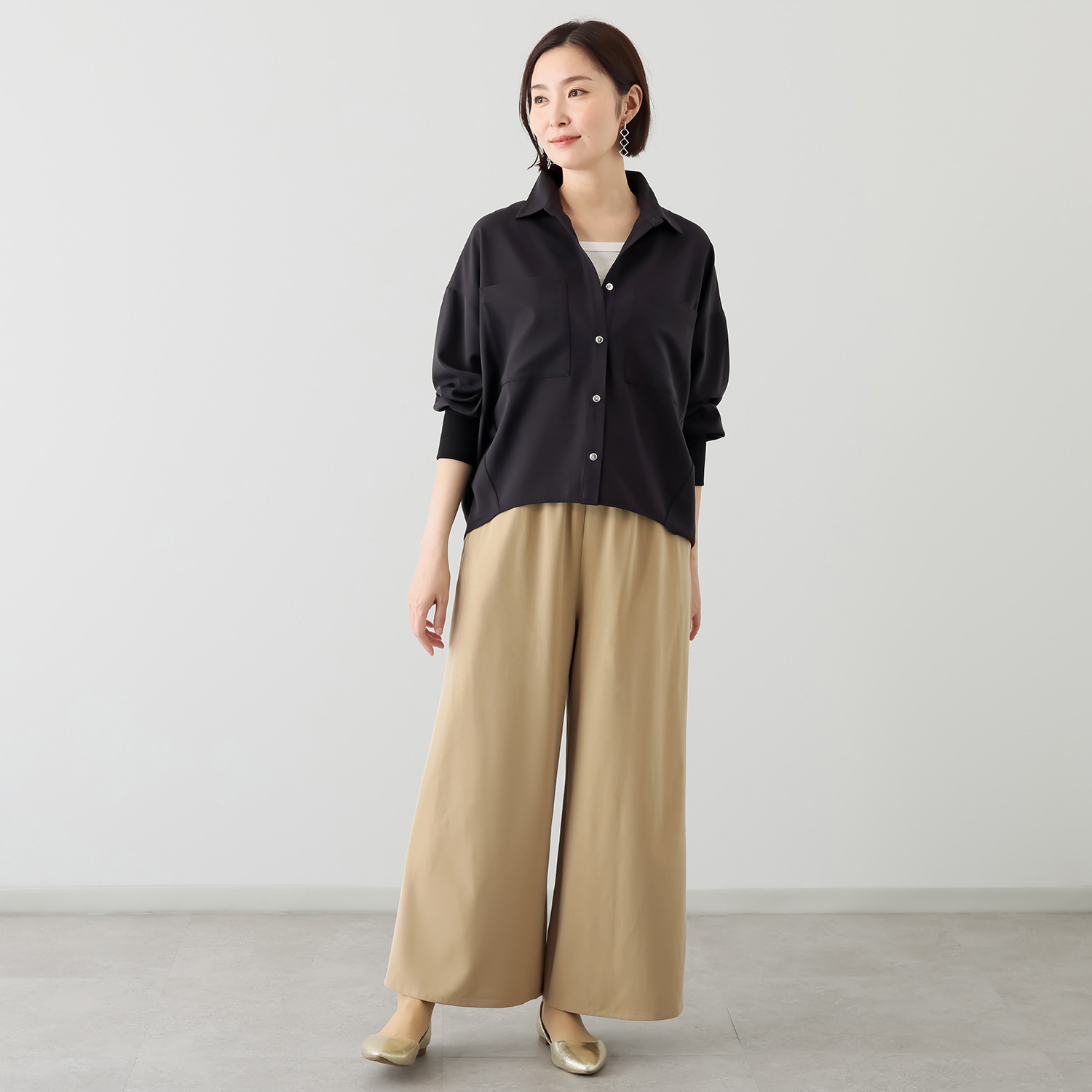 イシカワラボ★ヒトミ ストレッチツイル ドローストリング付 セミワイドパンツ