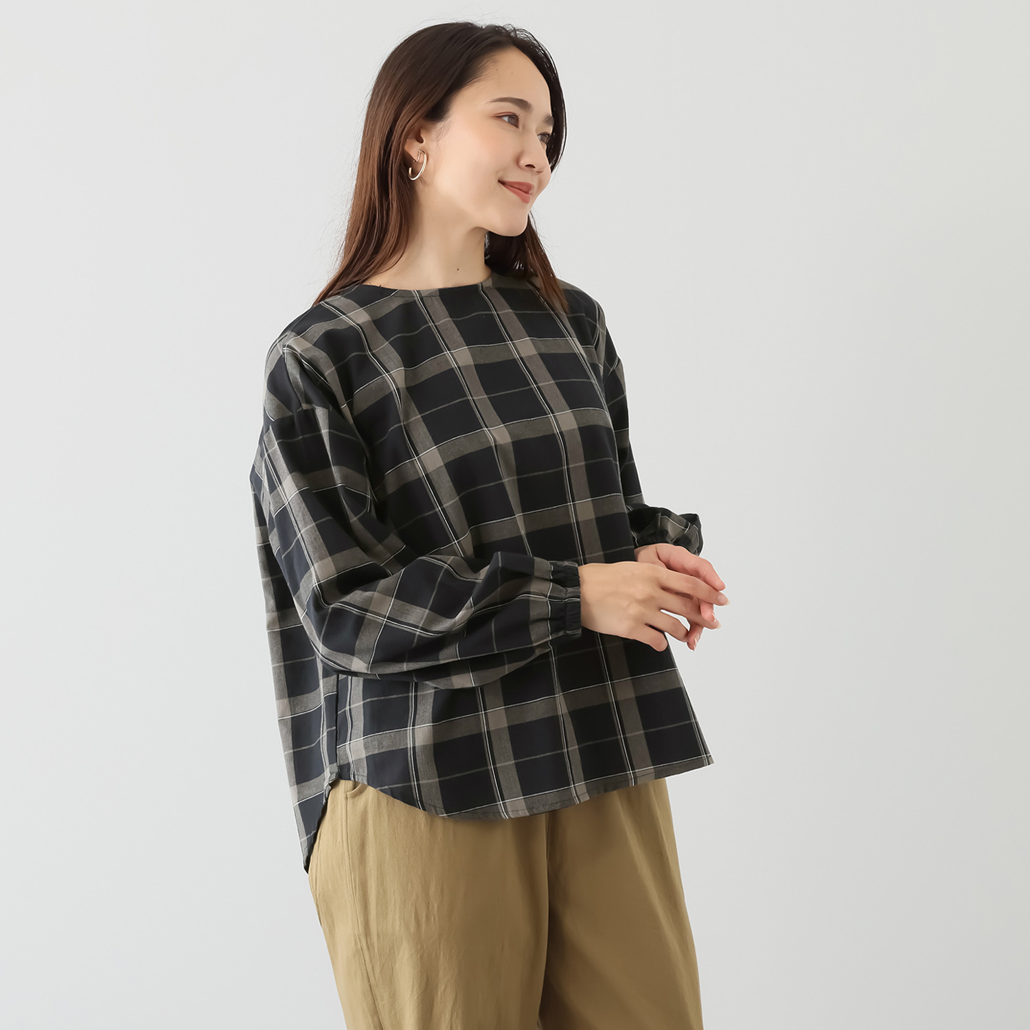 エムエムオー ギャザーチェックブラウス