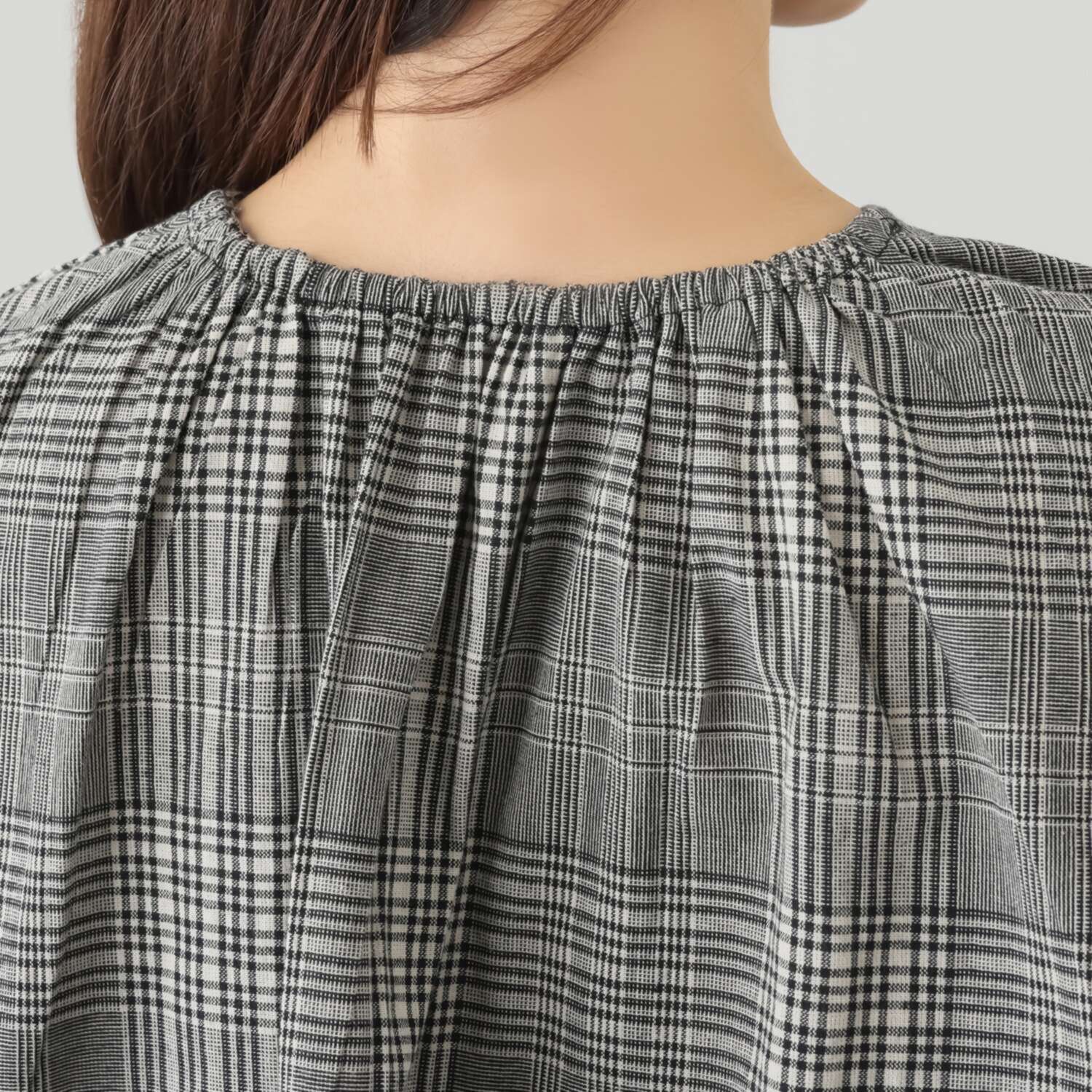 エムエムオー ギャザーチェックブラウス