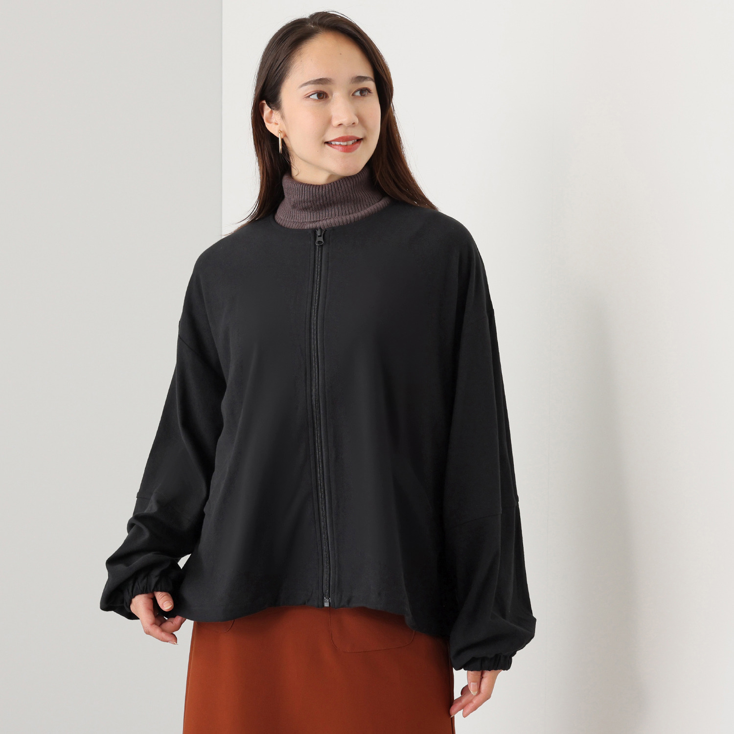 エムエムオー クルーネック ジップカーディガン