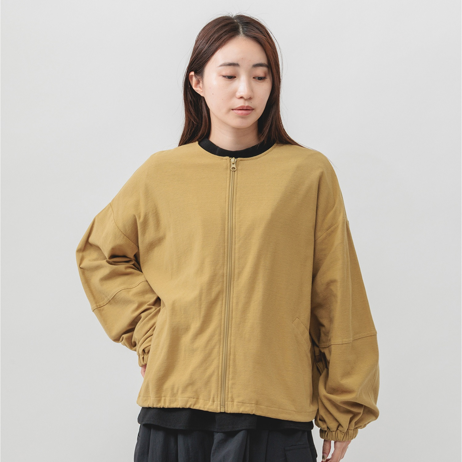 エムエムオー クルーネック ジップカーディガン