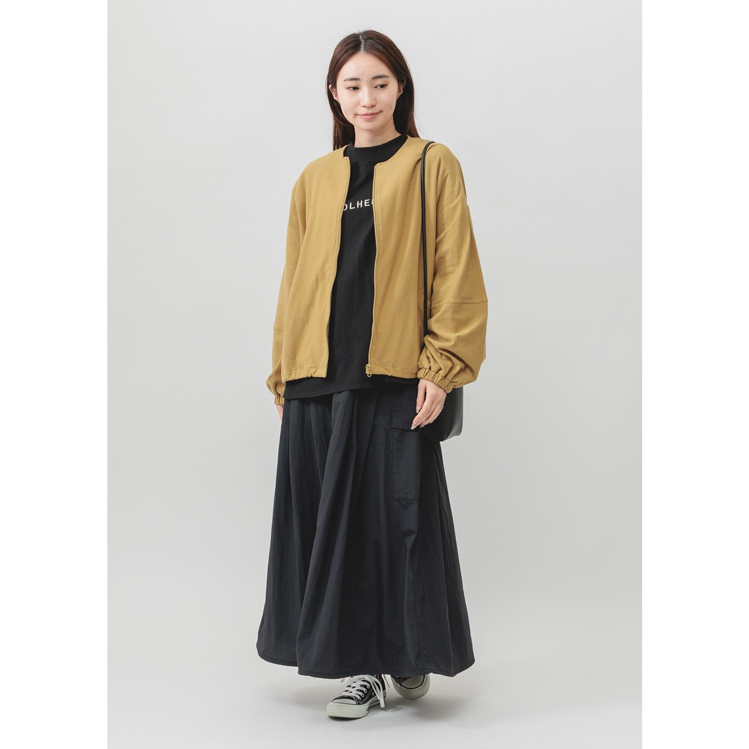 エムエムオー クルーネック ジップカーディガン