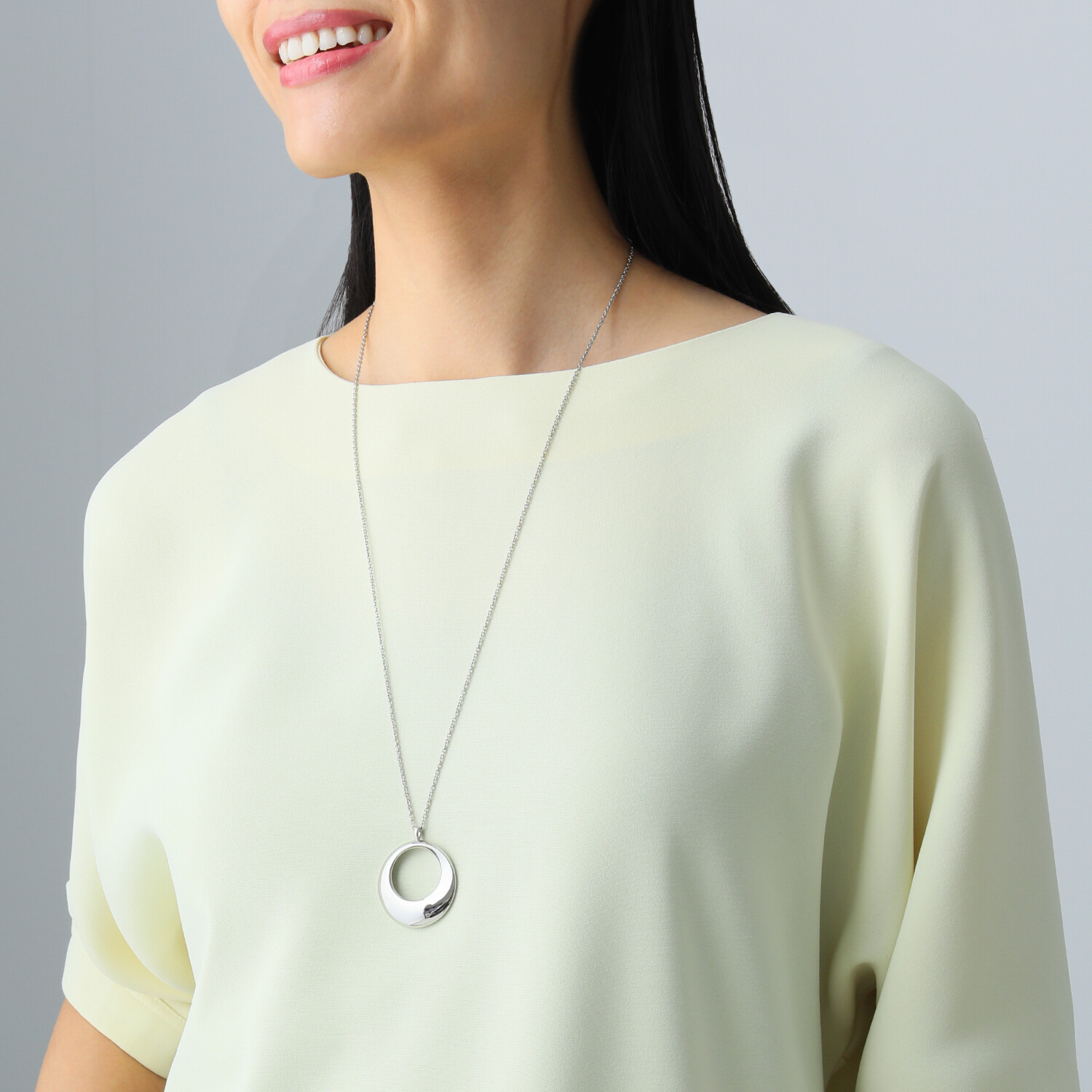 ステングレイス サージカルステンレス メビウスの輪 リバーシブル ロングペンダント