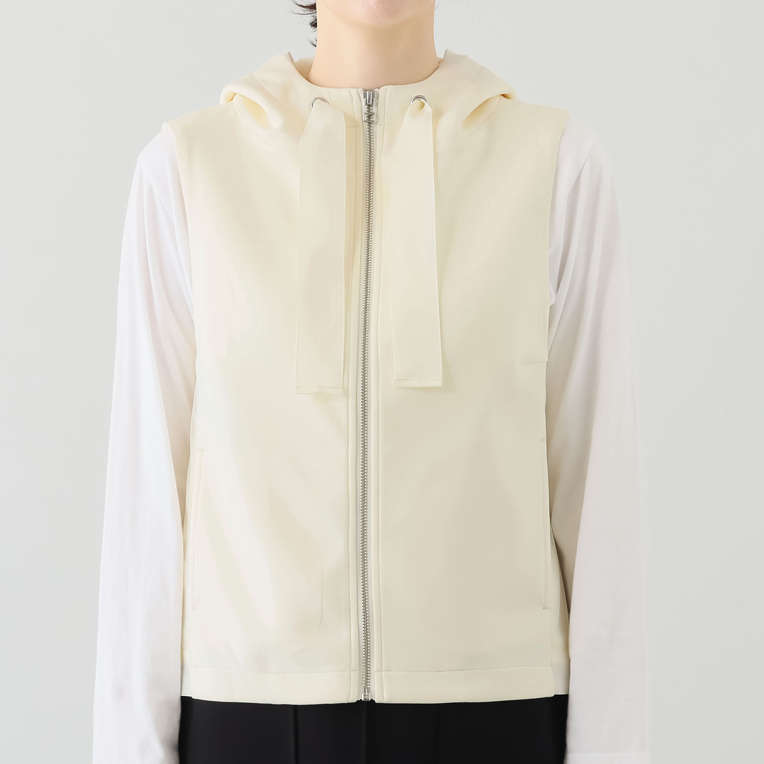 ブルーコレクション 大人かわいい決定版！！ チュール＆ グログランアクセント フード付ベスト