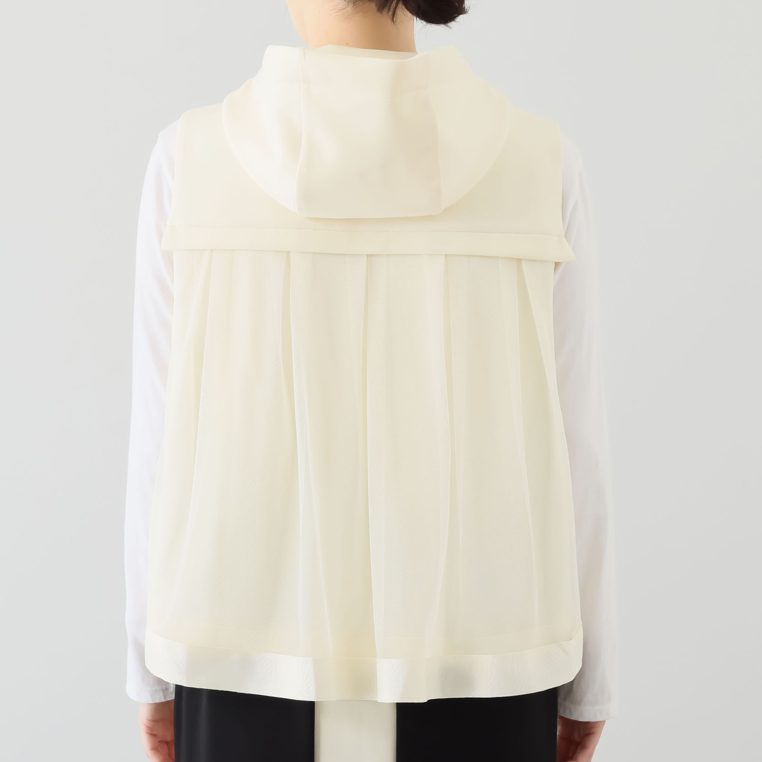 ブルーコレクション 大人かわいい決定版！！ チュール＆ グログランアクセント フード付ベスト