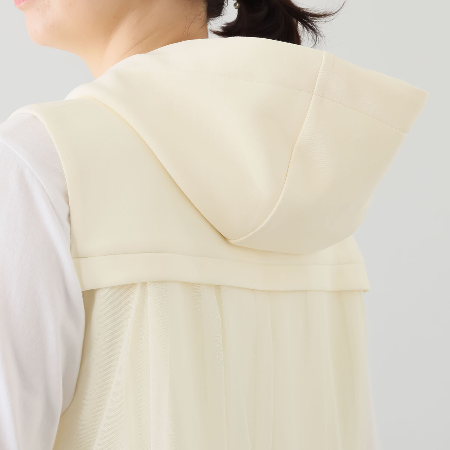 ブルーコレクション 大人かわいい決定版！！ チュール＆ グログランアクセント フード付ベスト