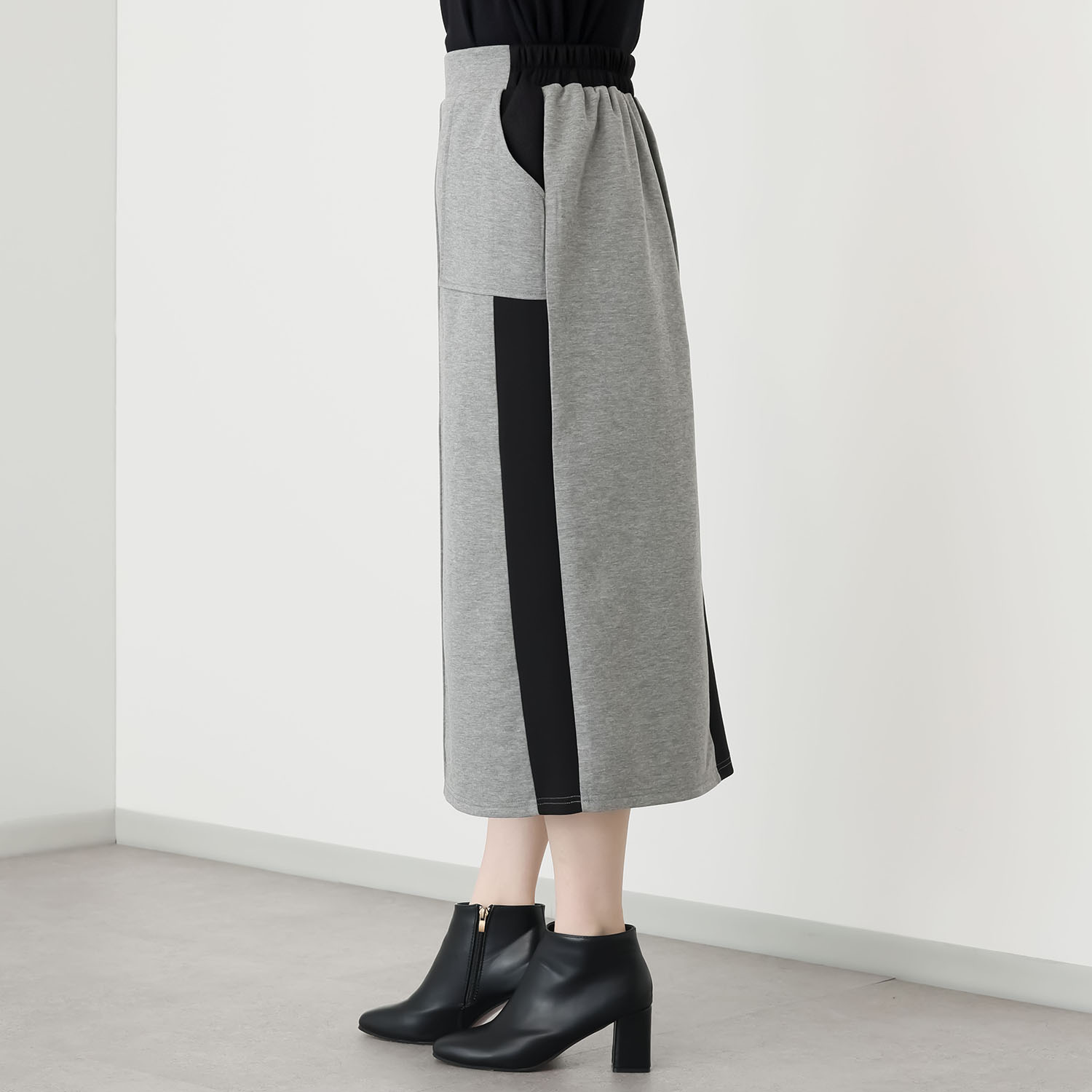 ブルーコレクション 細見えマジック！！ ダンボールニット ツートーンカラー ストレートスカート