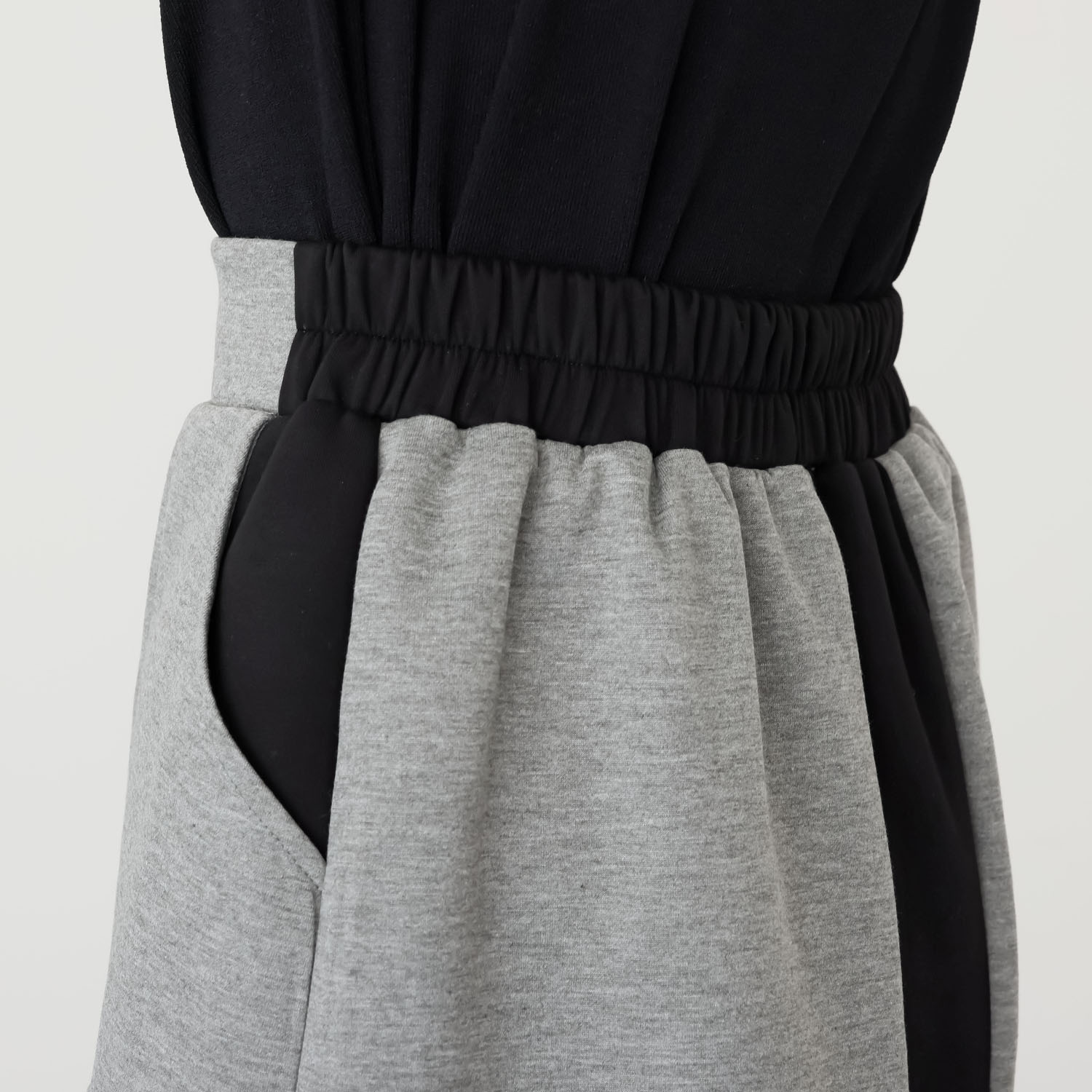 ブルーコレクション 細見えマジック！！ ダンボールニット ツートーンカラー ストレートスカート