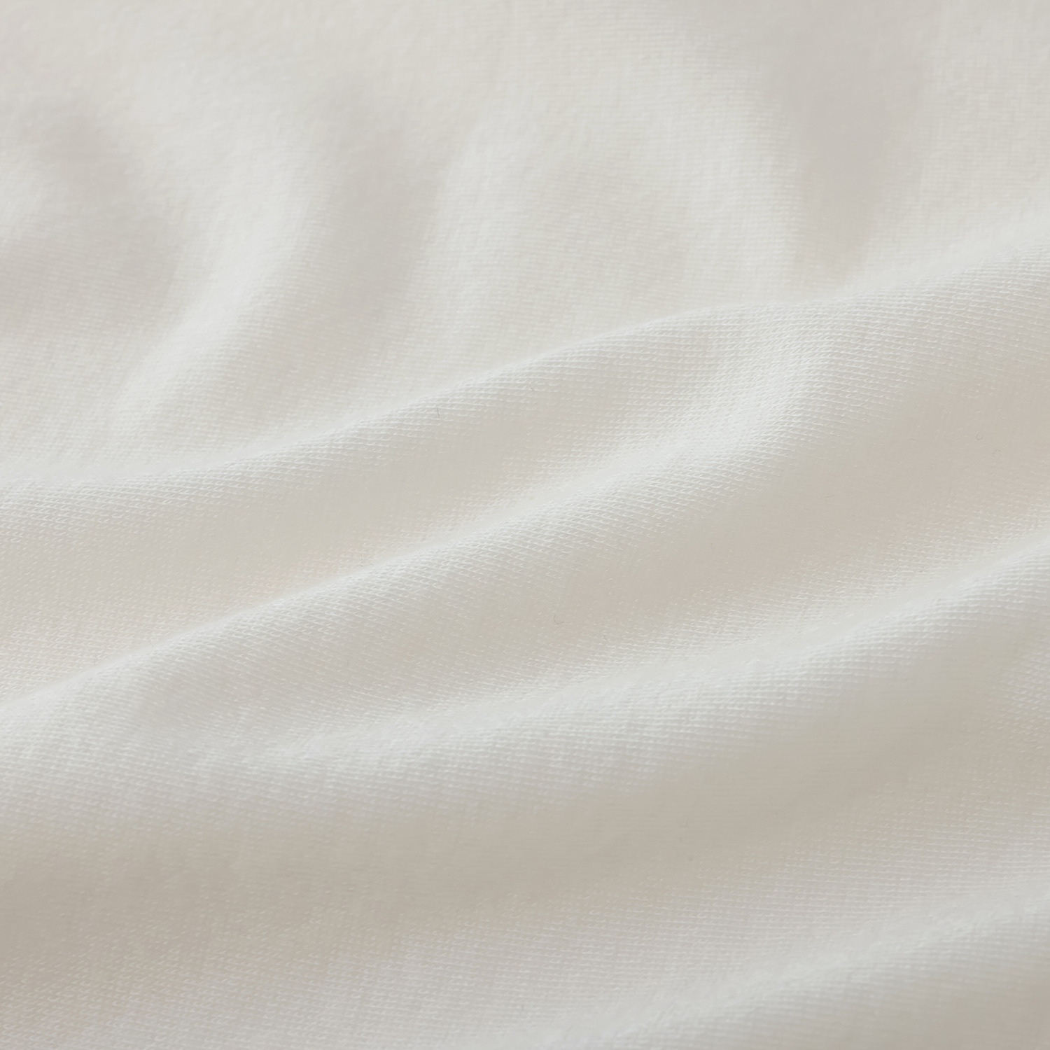 エイガールズ とろける肌触り スーパーストレッチ テンセルカシミヤ混 クルーネックプルオーバー