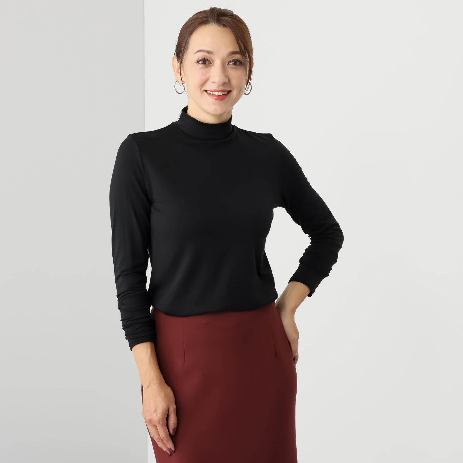 エイガールズ とろける肌触り スーパーストレッチ テンセルカシミヤ混 ハイネックプルオーバー