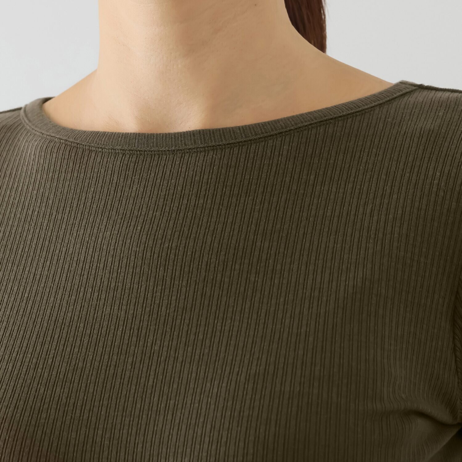 エイガールズ とろける肌触り スーパーストレッチ テンセルカシミヤ混 変形リブプルオーバー