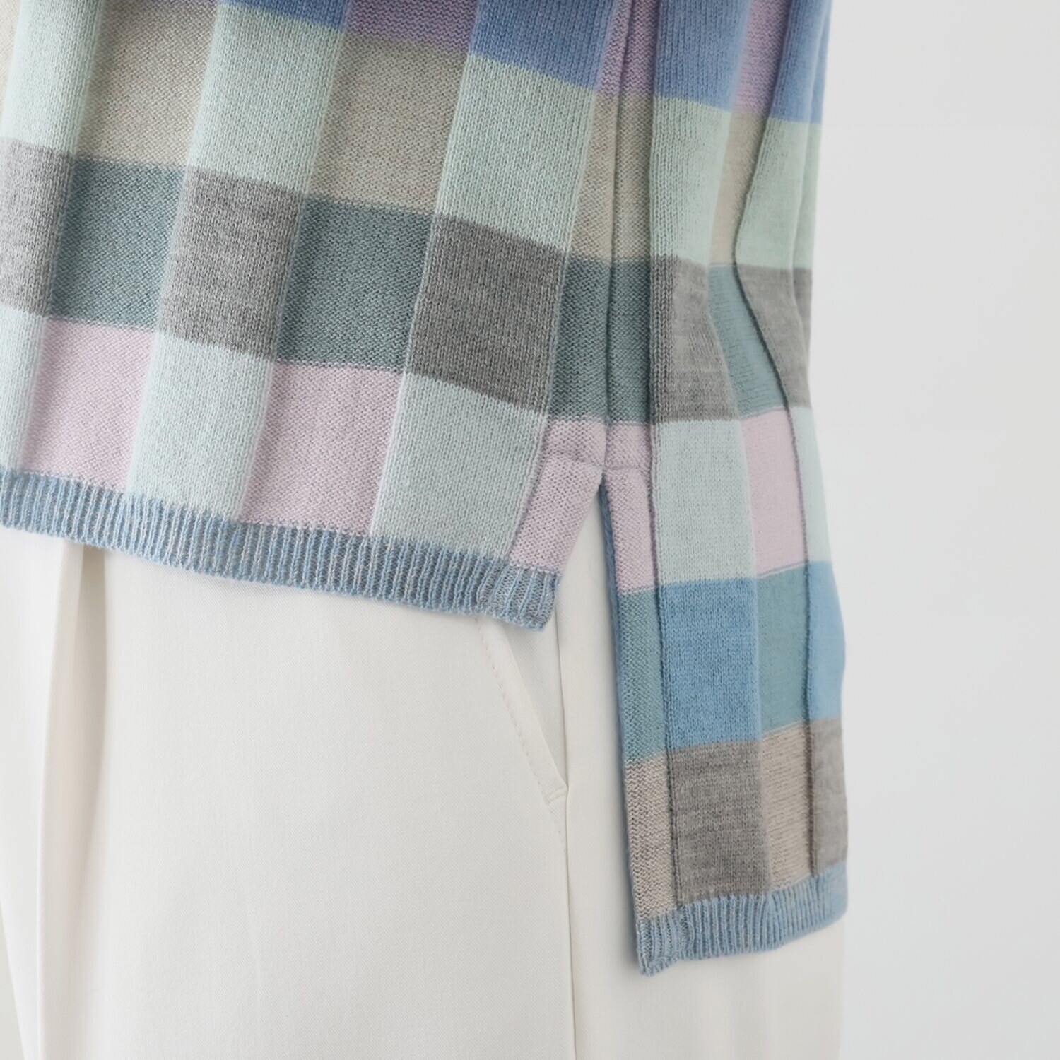 フィルファーレ 格子柄 多色プルオーバー