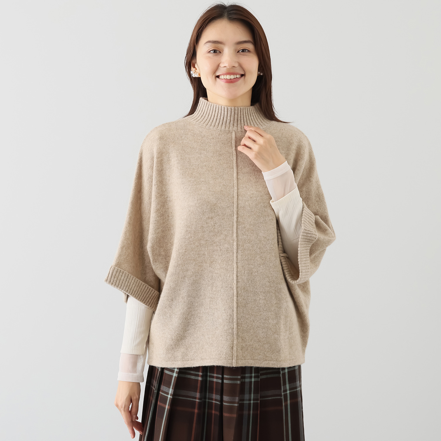 ルナリア ラムウール混 ポンチョ風 ニットプルオーバー