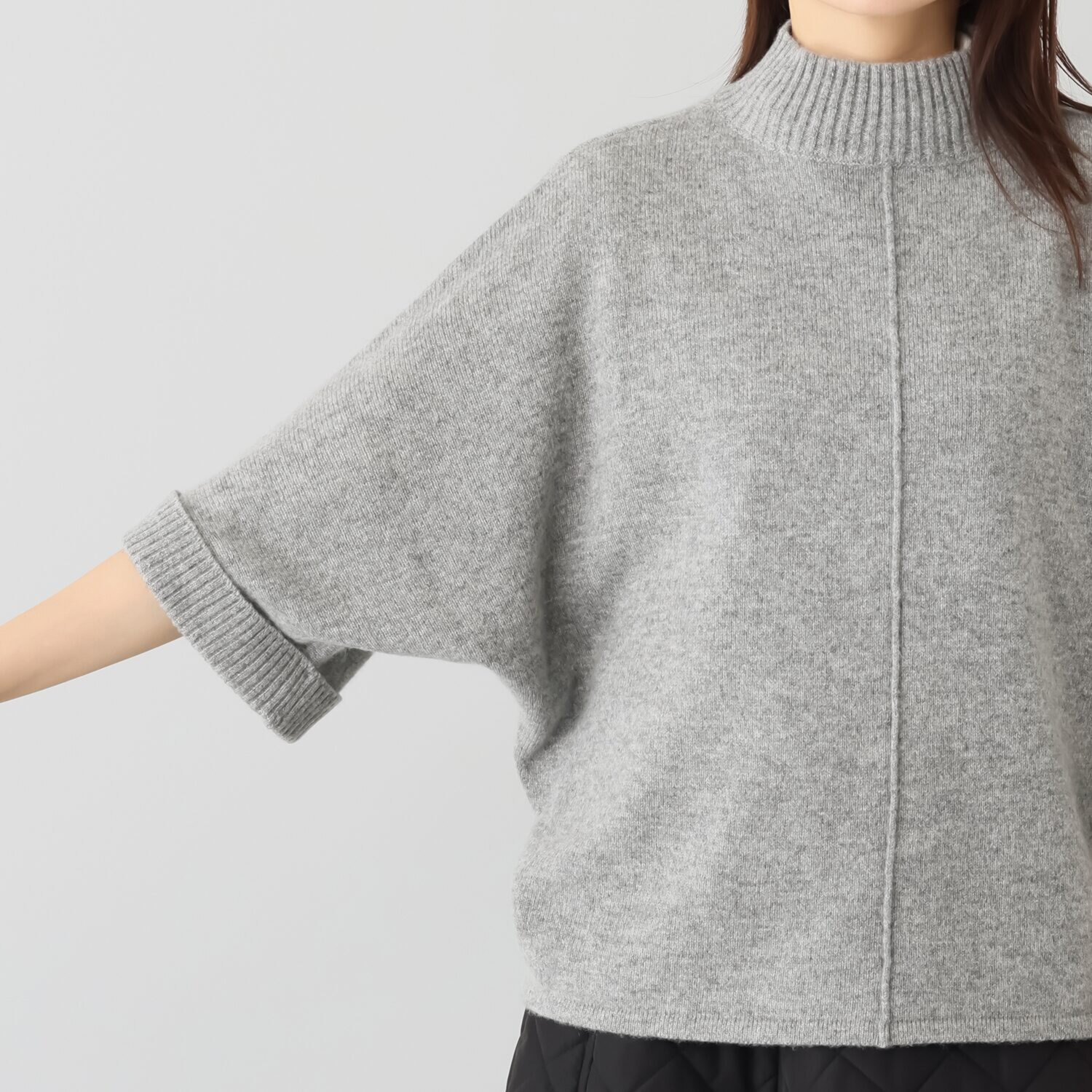 ルナリア ラムウール混 ポンチョ風 ニットプルオーバー