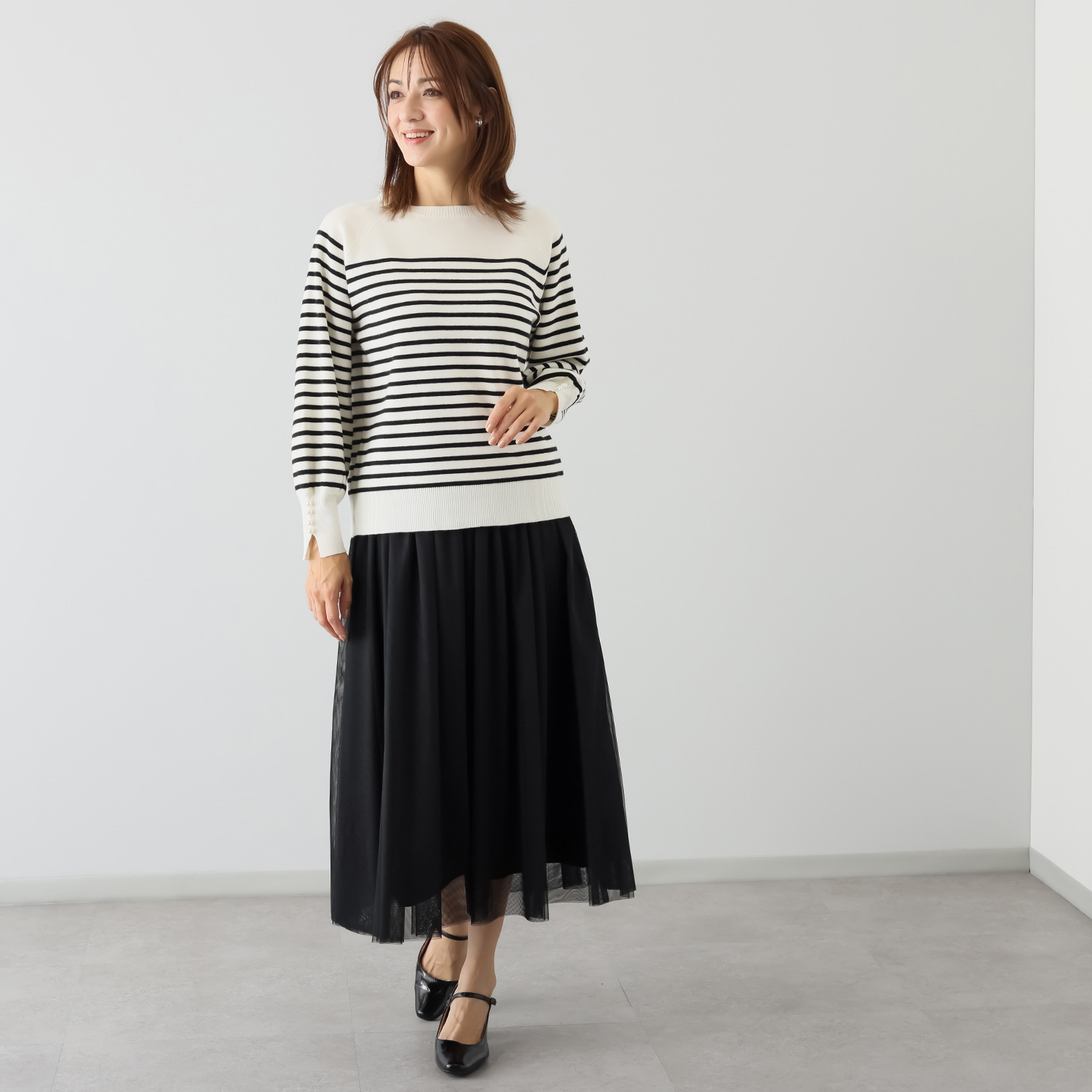 ルクオーレ パール調ボタンアクセント ニットプルオーバー