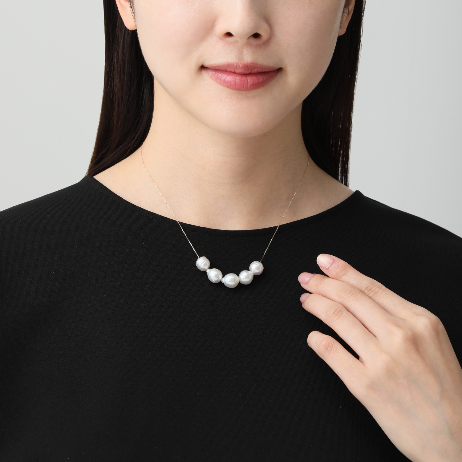 ジュペレ　ジョーヌ １０Ｋ 白蝶パール スルーネックレス