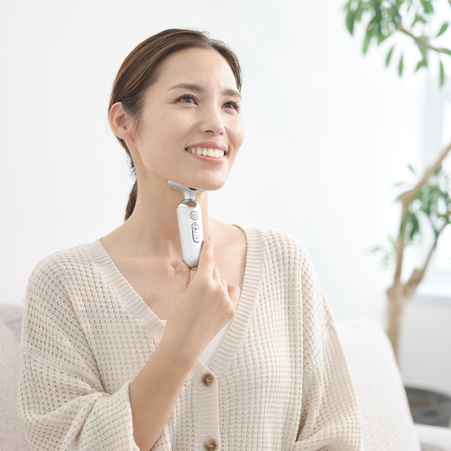 あご下に特化！ 舌トレ＆ 表情筋トレーニング ルネサンス スタイリーフェイス