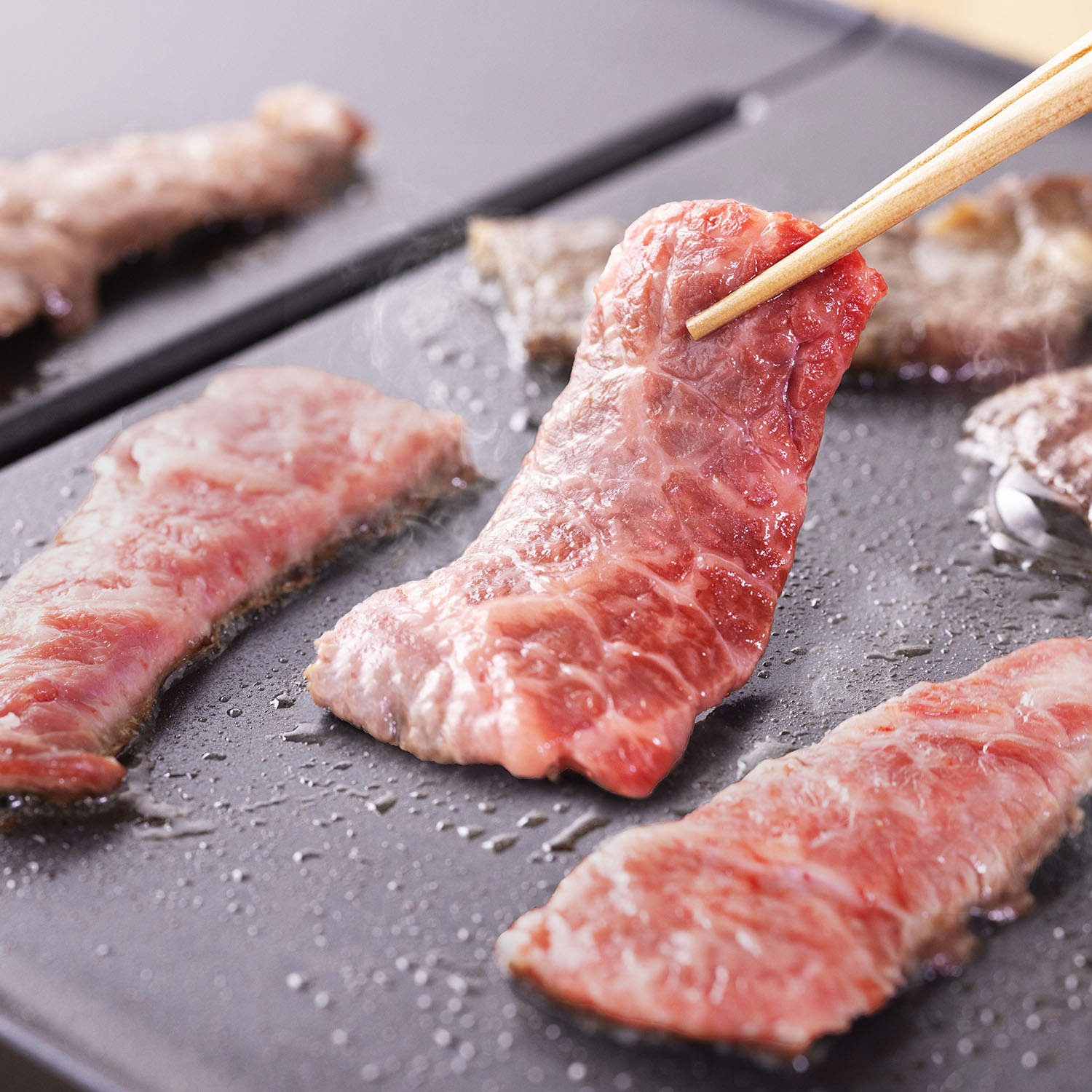 エバークックデコ 食卓で味わう感動グリル！ ２面調理も片面調理もＯＫ それぞれ温度調節もできる ホットプレート デュオグリル ＨＰＹ−１２１